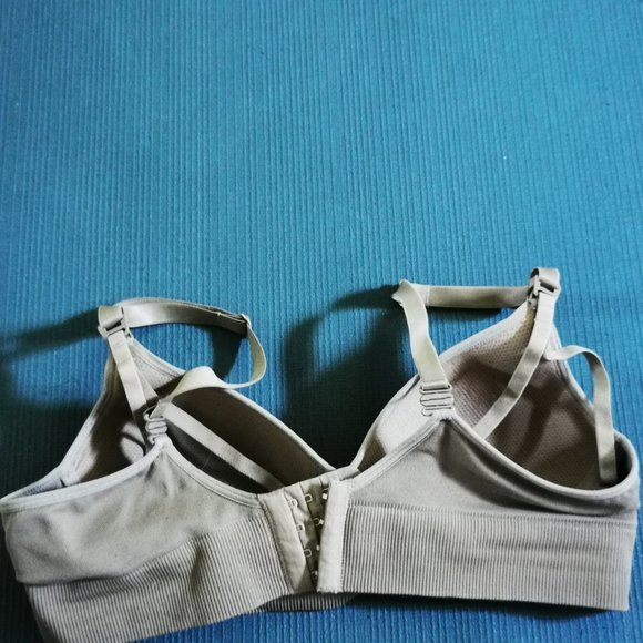 Blanqi like new maternity bra in deep tan - Picture 6 of 8
